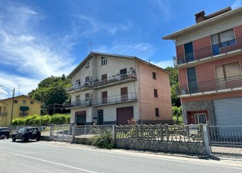 accesso - Casa indipendente Via Alle Valli
 
5, San Michele Mondovì - foto 2