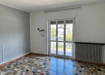 camera grande - Casa indipendente Via Alle Valli
 
5, San Michele Mondovì - foto 8