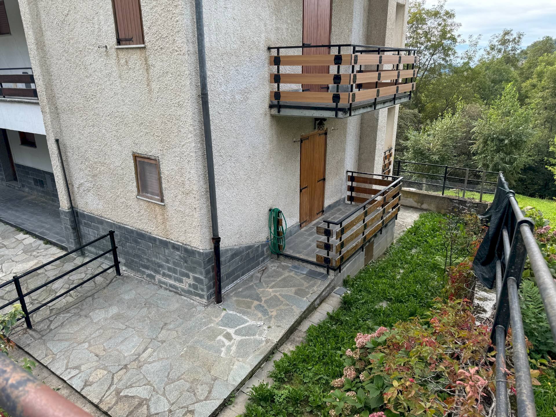 giardino - Bilocale Via Giangirone
 
32, Roburent - foto 3