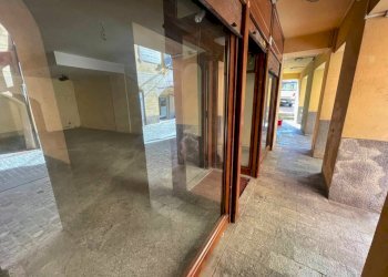 locale - Locale Commerciale Via Piandellavalle
 
4, Mondovì - foto 2