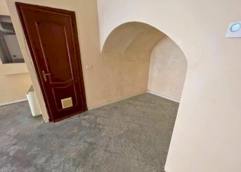 locale - Locale Commerciale Via Piandellavalle
 
4, Mondovì - foto 9