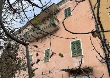 esterno - Casa semi indipendente Via cantone
 
58, Montaldo di Mondovì - foto 7