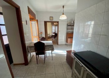 cucina - Casa indipendente Via Roma
 
108, Torre Mondovì - foto 7