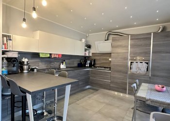 cucina - Appartamento prov.le Val Corsaglia
 
1, Monastero di Vasco - foto 6