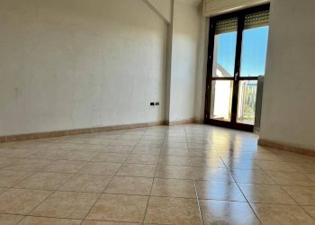 Foto 23 - Three-room apartment Strada Carignano
 
25/1, Moncalieri - photo 23