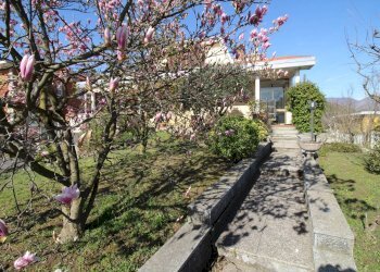 Giardino - Casa indipendente Via Val della Torre
 
349, Caselette - foto 1