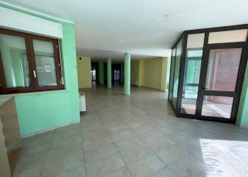 Foto 2 - Commercial Premises Strada Carignano
 
23, Moncalieri - photo 2