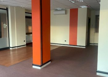 Foto 5 - Commercial Premises Strada Carignano
 
25, Moncalieri - photo 5