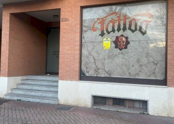 Foto 2 - Commercial Premises Strada Carignano
 
23, Moncalieri - photo 2