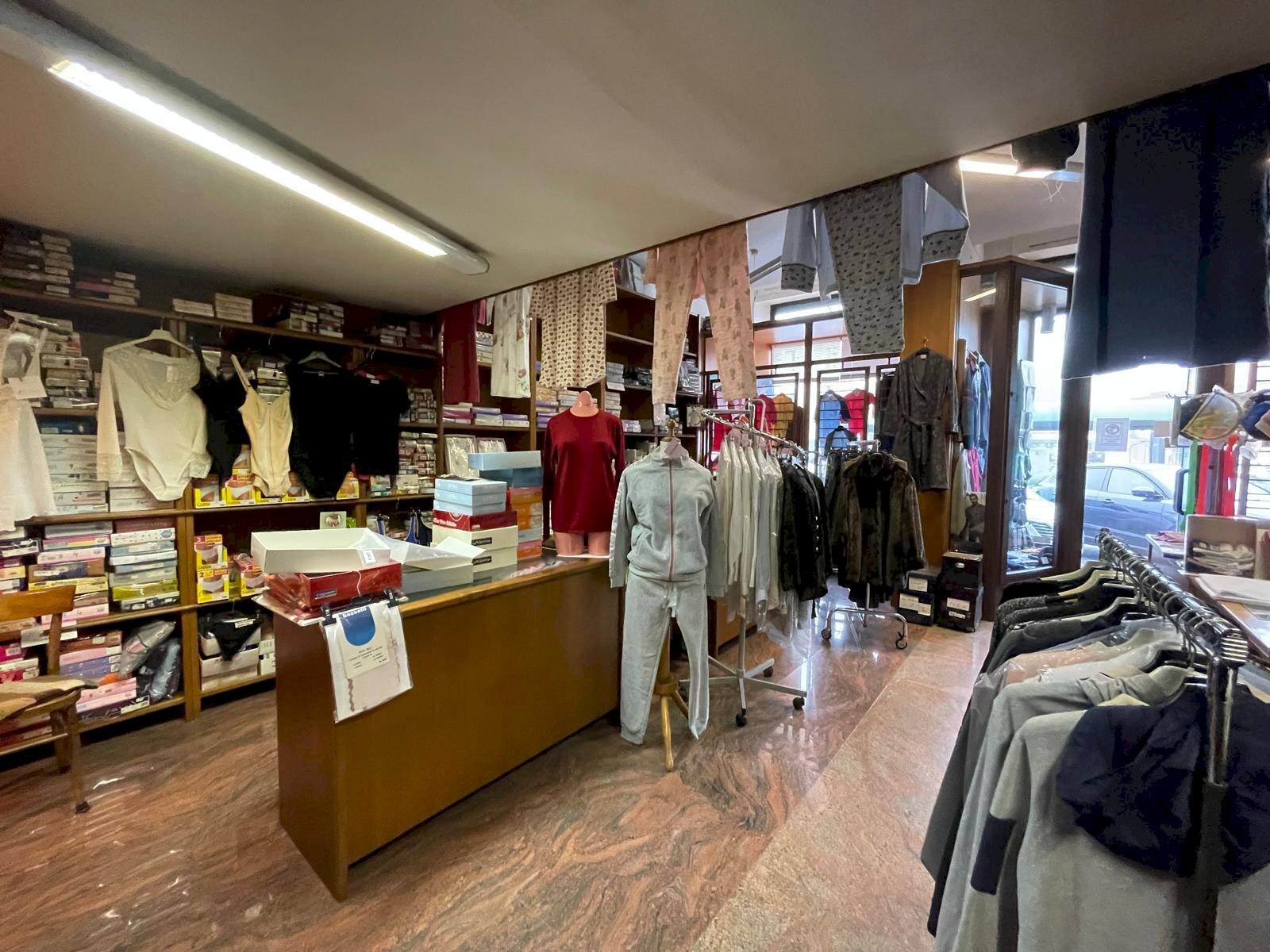 Foto 3 - Locale Commerciale Corso Francia
 
123, Collegno - foto 3