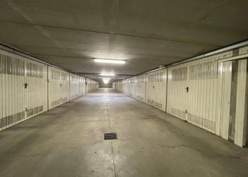 Foto 5 - Box Viale Dei Parchi
 
21, Nichelino - foto 5