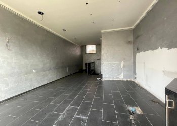 Foto 3 - Locale Commerciale Via Stupinigi
 
4, Nichelino - foto 3