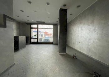 Foto 3 - Locale Commerciale Via XXV Aprile
 
67, Nichelino - foto 3