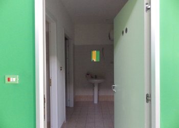 DISIMEPGNO - Locale Commerciale CORSO MONCENISIO
 
63, Rosta - foto 4