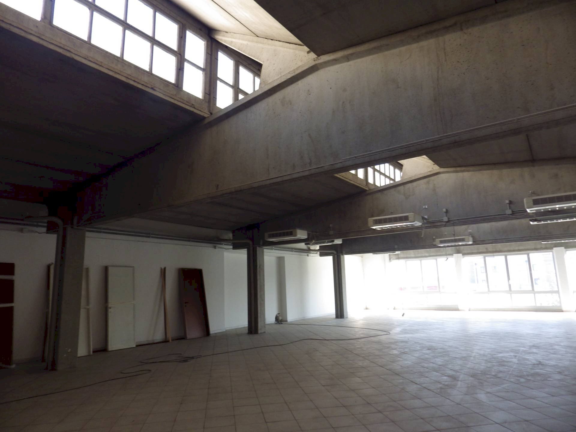 Foto 1 - Locale Commerciale CORSO MONCENISIO
 
63, Rosta - foto 1