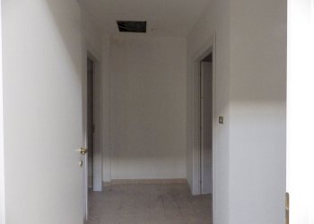 Foto 7 - Locale Commerciale CORSO MONCENISIO
 
63, Rosta - foto 7