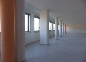 open space - Ufficio CORSO MONCENISIO
63, Rosta - foto 1