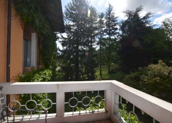 Terrazzo vista ovest - Trilocale Corso Laghi
 
81, Buttigliera Alta - foto 11