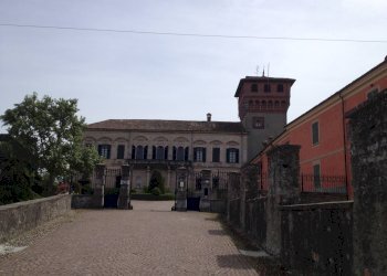 Foto 2 - Castle Piazza Castello
 
1, Bubbio - photo 2