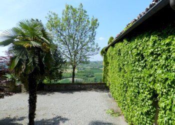 Foto 104 - Castello piazza Umberto I
 
4, Montiglio Monferrato - foto 104