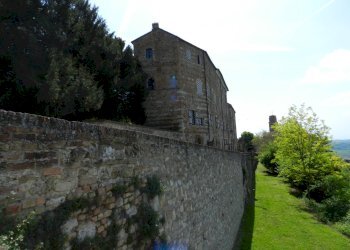 Foto 126 - Castello piazza Umberto I
 
4, Montiglio Monferrato - foto 126