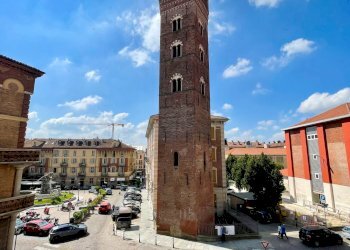 Foto 1 - Quadrilocale via Massimo d'Azeglio
 
2, Asti - foto 1