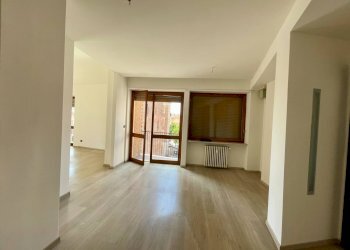 Foto 12 - Quadrilocale via Massimo d'Azeglio
 
2, Asti - foto 12