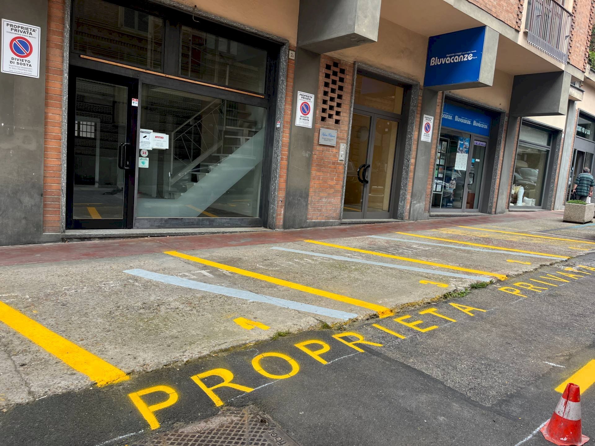 Foto 3 - Ufficio via Massimo d'Azeglio
 
2, Asti - foto 3