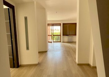 Foto 5 - Ufficio via Massimo d'Azeglio
 
2, Asti - foto 5