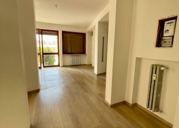 Foto 6 - Ufficio via Massimo d'Azeglio
 
2, Asti - foto 6