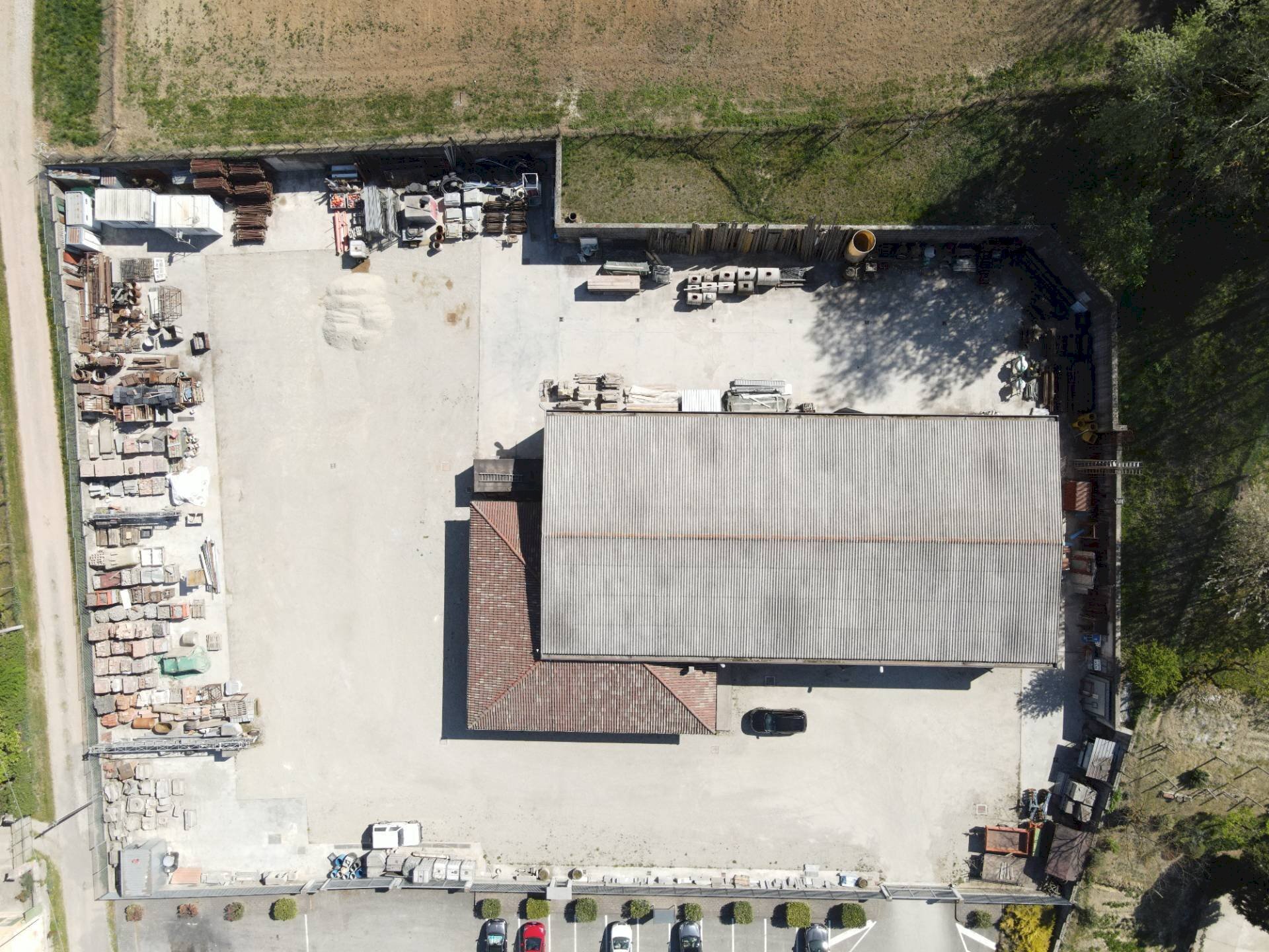 Foto 1 - Capannone via serracastello
 
3/C, Grana Monferrato - foto 1