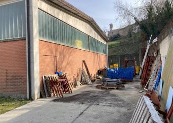 Foto 3 - Capannone via serracastello
 
3/C, Grana Monferrato - foto 3