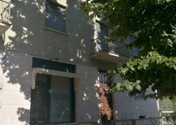 Foto 3 - Locale Commerciale piazza Lugano
 
1, Asti - foto 3