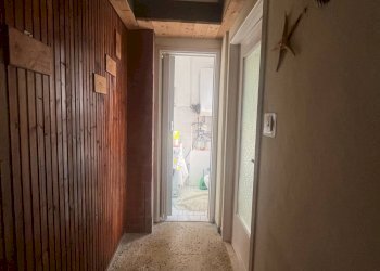 Piano terra: corridoio - Casa indipendente frazione Sessant
 
34A, Asti - foto 6