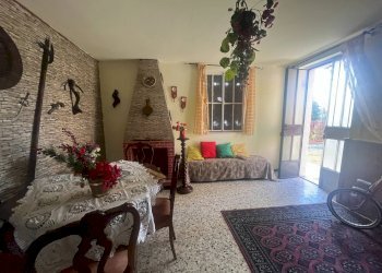 Piano terra: camera 2 - Casa indipendente frazione Sessant
 
34A, Asti - foto 7