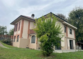 Foto 1 - Villa località Viatosto
 
86, Asti - foto 1