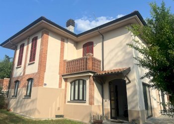 Foto 2 - Villa località Viatosto
 
86, Asti - foto 2