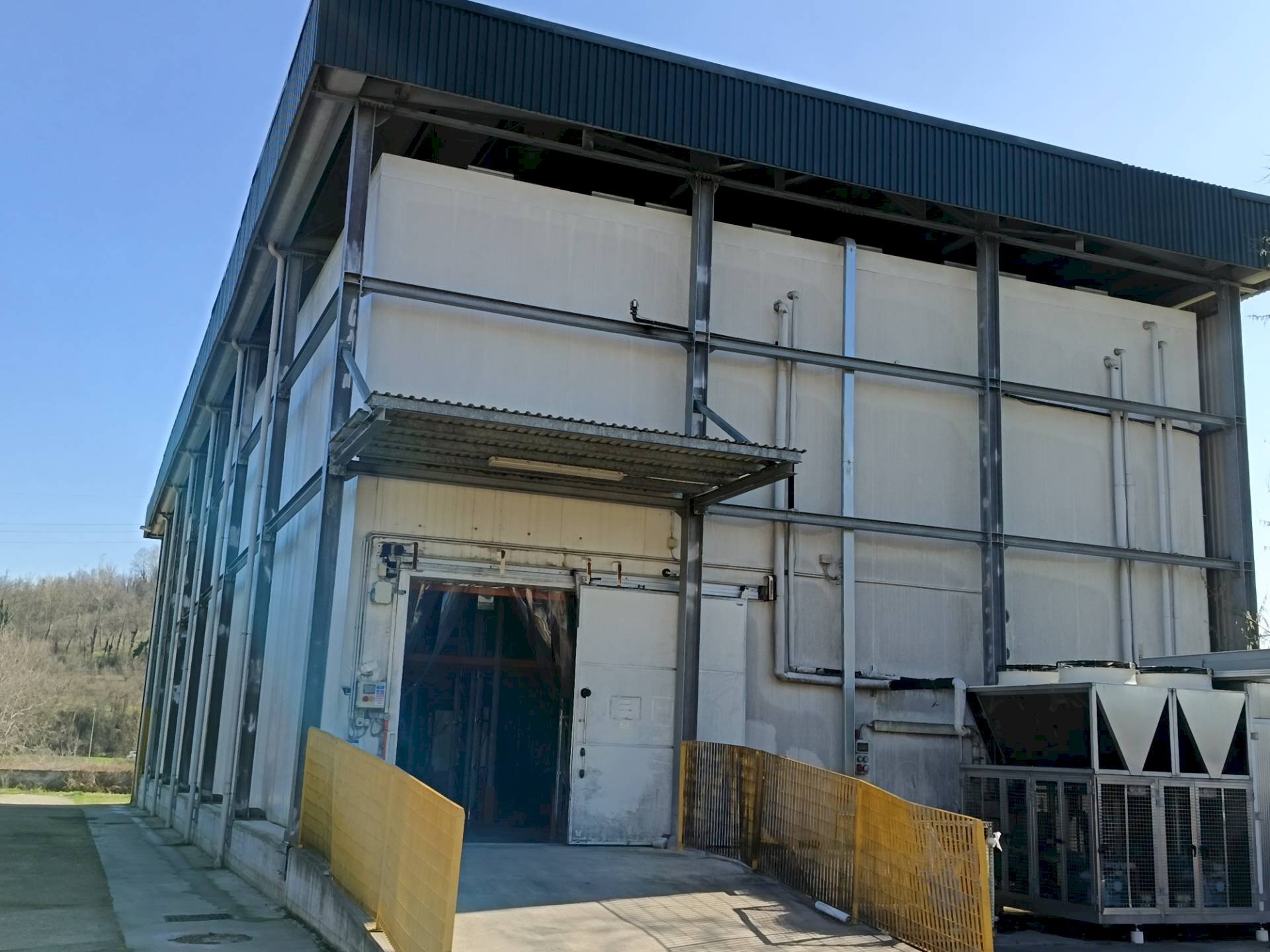 Foto 2 - Capannone regione Bona
 
2, Settime - foto 2