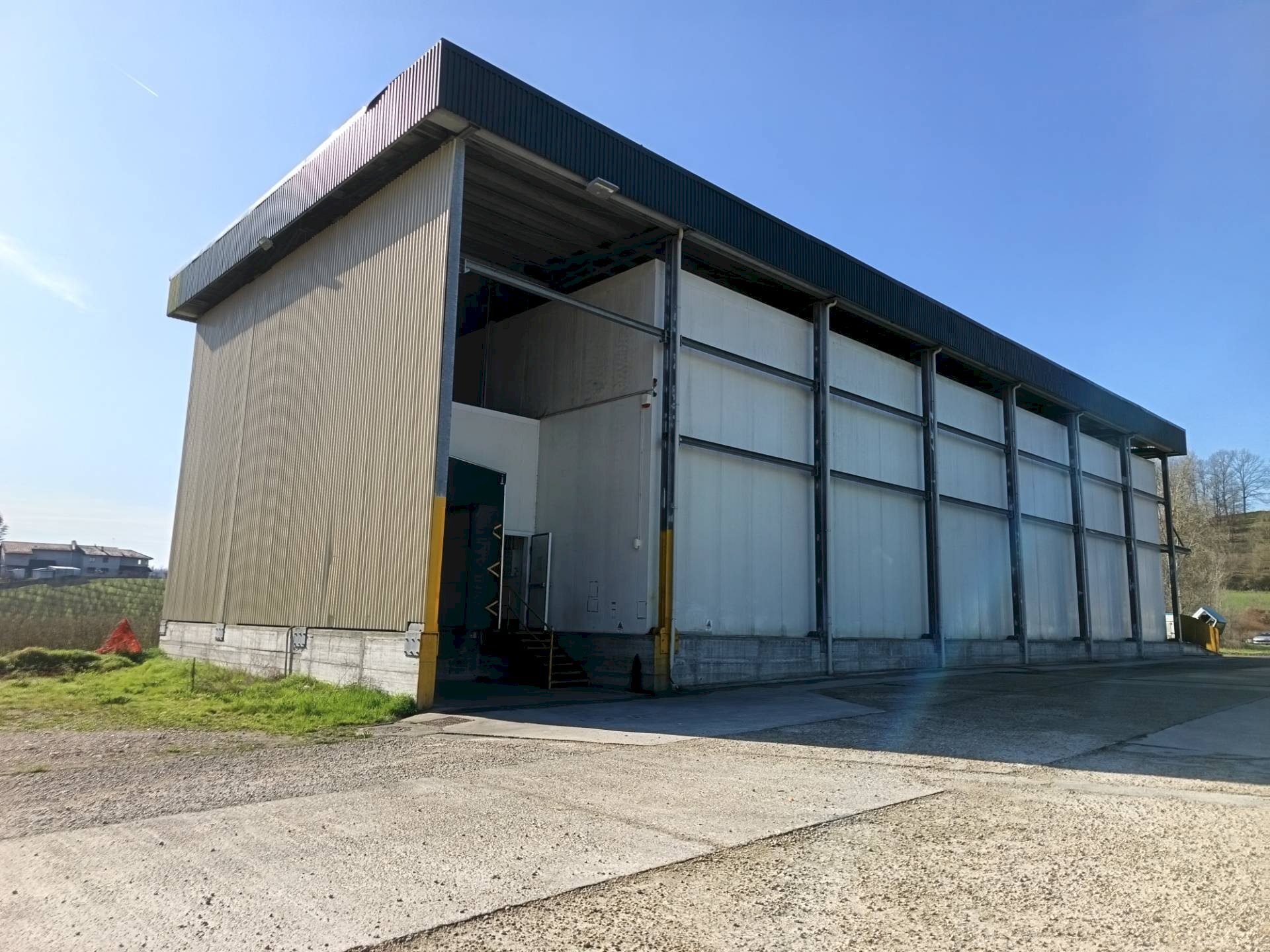 Foto 3 - Capannone regione Bona
 
2, Settime - foto 3