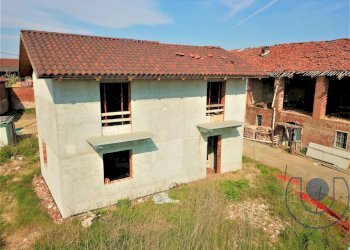 Esterno - Casa indipendente Via Conte Rossi di Montelera, Chieri - foto 1