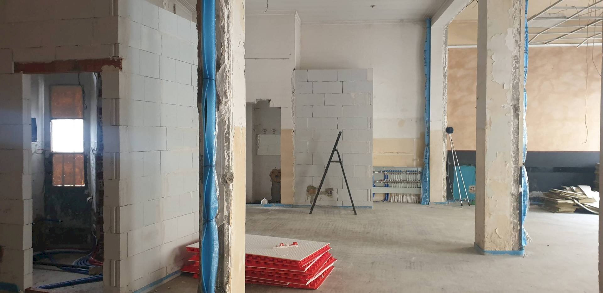 Interno locale - Commercial Premises Via Pont
 
2, Torino - photo 3