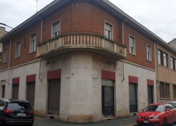 Locale commerciale - Commercial Premises Via Pont
 
2, Torino - photo 11