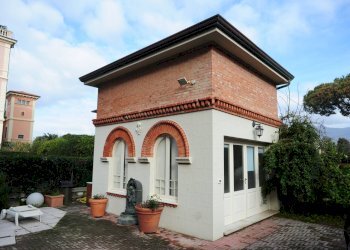 Foto 74 - Villa Viale Amerigo Vespucci
 
7, Massa - foto 74