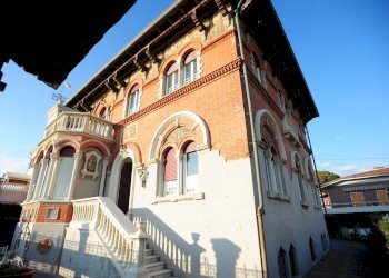 Foto 108 - Villa Viale Amerigo Vespucci
 
7, Massa - foto 104