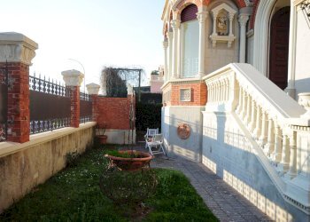 Foto 109 - Villa Viale Amerigo Vespucci
 
7, Massa - foto 105