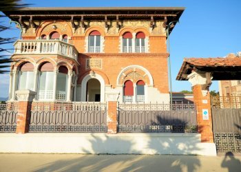 Foto 116 - Villa Viale Amerigo Vespucci
 
7, Massa - foto 112