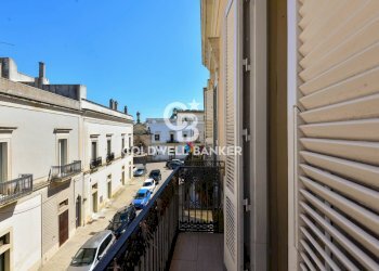 BALCONE - Stabile - Palazzo Via Caracciolo
 
18, Galatina - foto 2