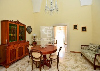 Foto 8 - Stabile - Palazzo Via Caracciolo
 
18, Galatina - foto 8