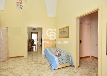 Foto 16 - Stabile - Palazzo Via Caracciolo
 
18, Galatina - foto 16