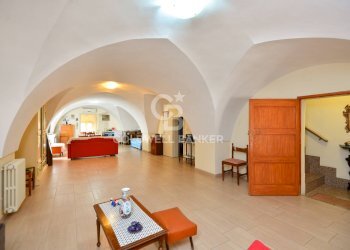 Foto 19 - Stabile - Palazzo Via Caracciolo
 
18, Galatina - foto 19